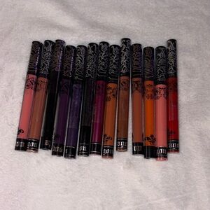Matte Vibrant Liquid Lipstick Collection